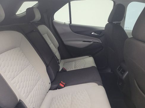 Used 2021 Chevrolet Equinox LT FWD image 19