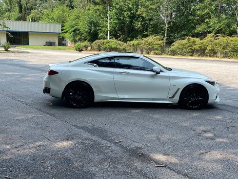 Used 2018 INFINITI Q60 3.0t Luxe w/ Sensory Package 3.0T Luxe RWD image 4
