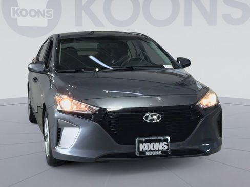 Used 2018 Hyundai Ioniq Blue FWD image 4