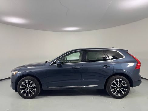 Used 2023 Volvo XC60 B5 Plus AWD/4WD image 4