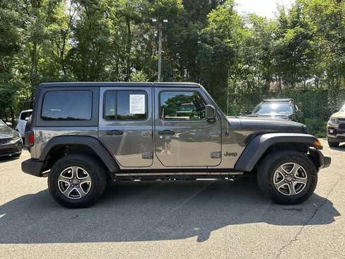 Used 2021 Jeep Wrangler Unlimited Sport AWD/4WD image 3
