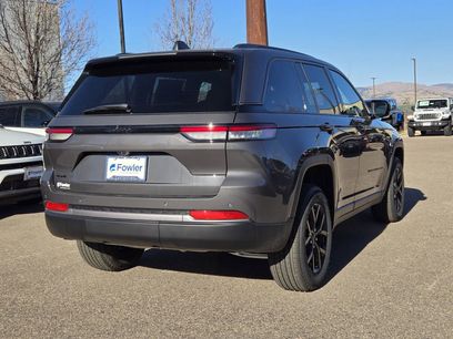 New 2026 Jeep Grand Cherokee Altitude
