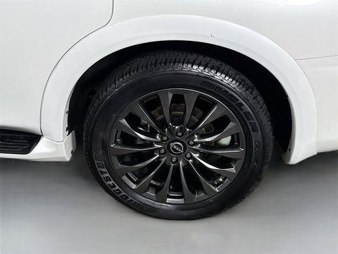 Certified 2024 Nissan Armada Platinum w/ Captain's Chairs Package image 38