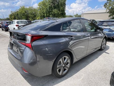 Used 2022 Toyota Prius XLE FWD image 7