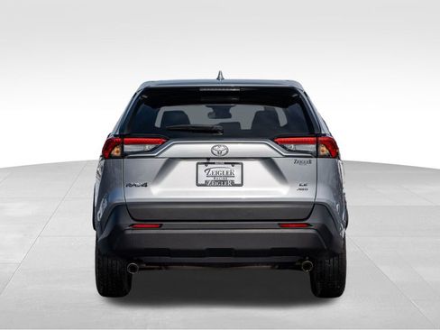 Used 2024 Toyota RAV4 LE image 7