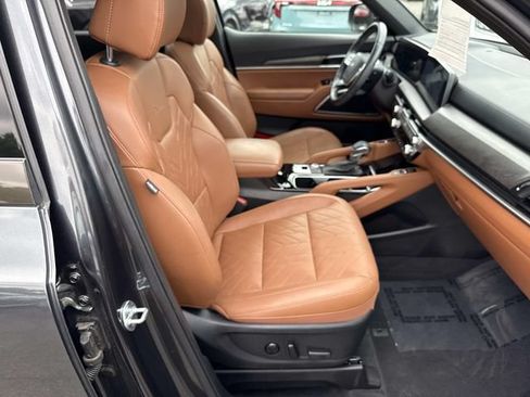 Used 2024 Kia Telluride EX X-Line AWD/4WD image 9