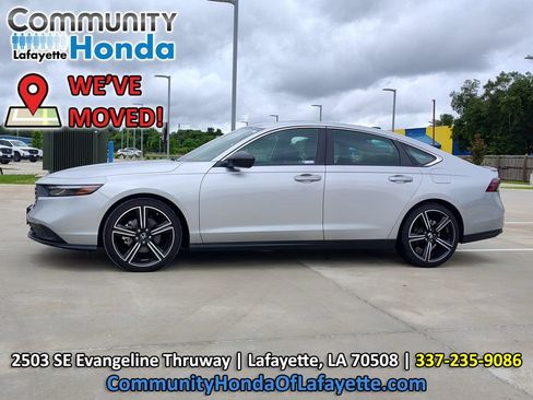Used 2025 Honda Accord Sport image 3