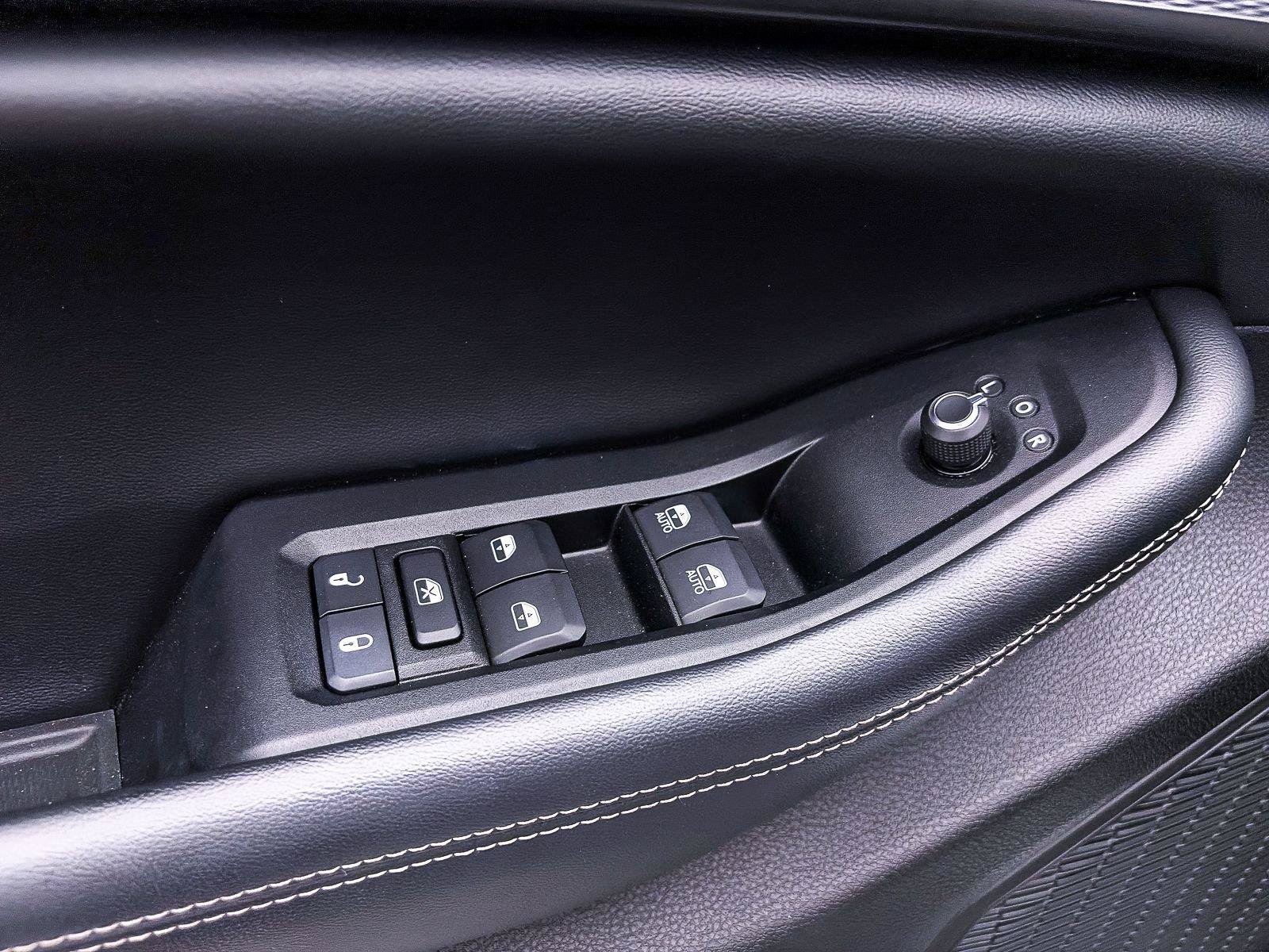 Used 2023 Jeep Grand Cherokee L Laredo AWD/4WD image 18