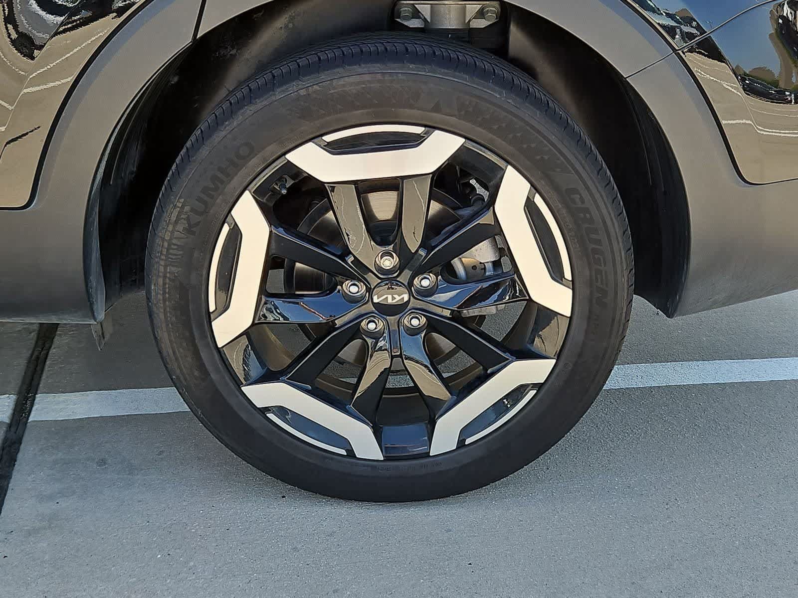 Certified 2024 Kia Telluride S FWD image 13