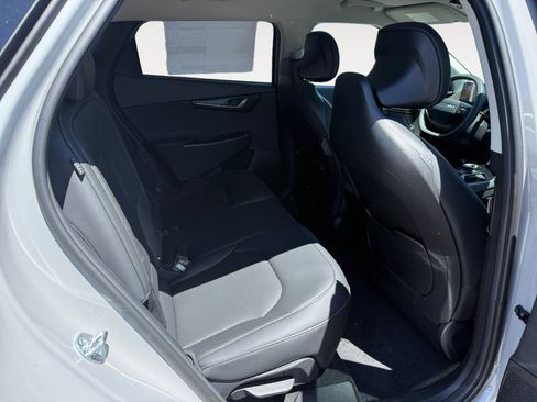 New 2026 Kia EV6 Wind RWD image 18