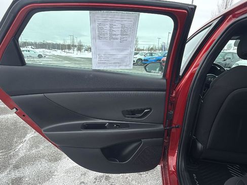 Used 2025 Hyundai Elantra Sport image 21