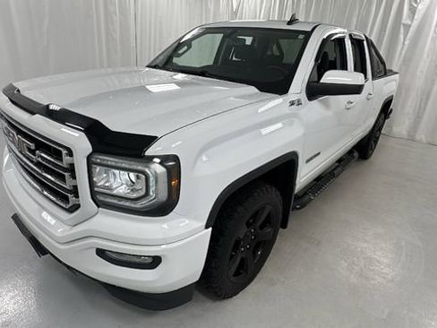 Used 2017 GMC Sierra 1500 SLE w/ Elevation Edition image 7