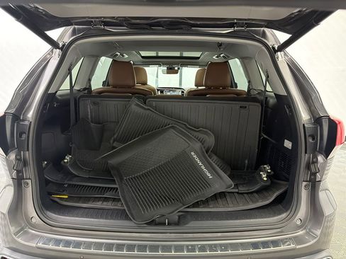 Used 2018 Toyota Highlander Limited Platinum image 20