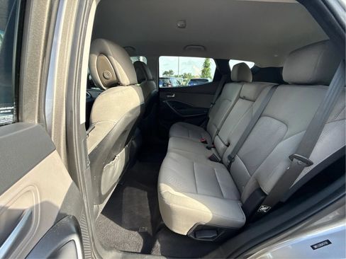 Used 2018 Hyundai Santa Fe Sport w/ 2.4L Value Package 02 FWD image 10