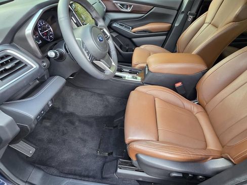 Used 2023 Subaru Ascent Touring AWD/4WD image 8