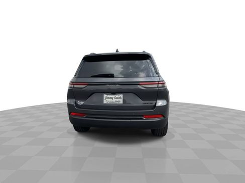 Used 2024 Jeep Grand Cherokee Limited w/ Black Appearance Package RWD image 7