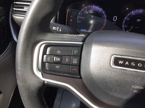 Used 2023 Jeep Wagoneer L 4WD w/ Convenience Group I image 21