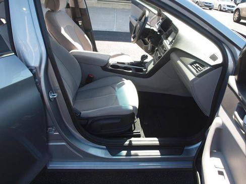 Used 2016 Hyundai Sonata SE FWD image 6