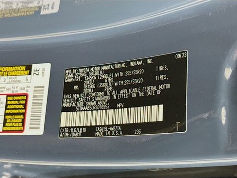 Used 2024 Toyota Grand Highlander AWD image 34