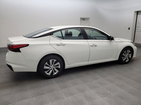 Used 2024 Nissan Altima 2.5 S FWD image 10