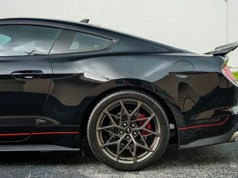 Used 2022 Ford Mustang Mach 1 w/ Mach 1 Handling Package RWD image 5