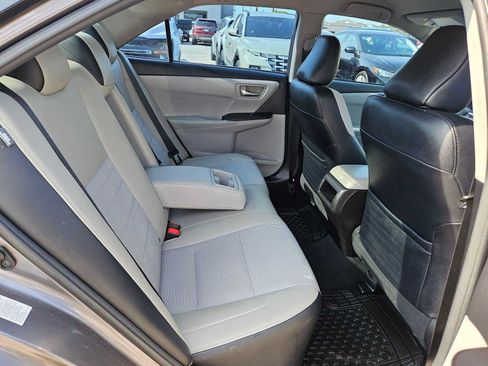 Used 2017 Toyota Camry SE FWD image 16