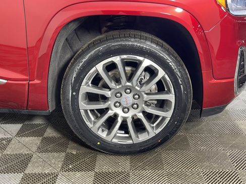 Used 2023 GMC Acadia Denali image 7