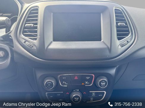 Used 2020 Jeep Compass Latitude w/ Advanced Safety Group FWD image 17