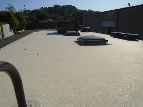 Used 2019 Chevrolet Express 4500 w/ RV Package image 55