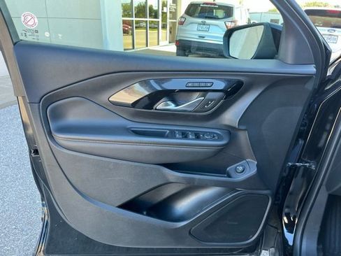 Used 2023 GMC Terrain AT4 image 13