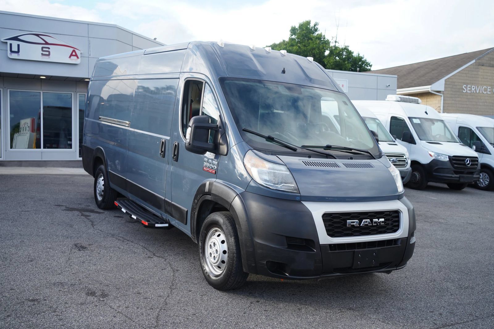 Used 2021 RAM ProMaster 3500 FWD image 3