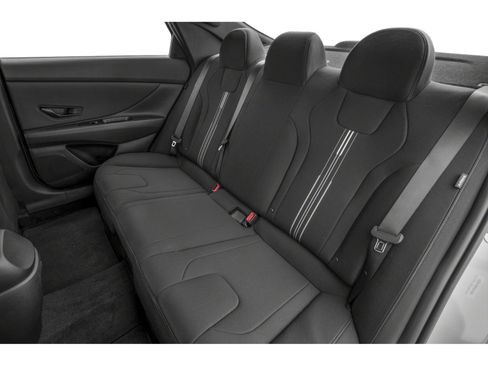 Used 2025 Hyundai Elantra SEL FWD image 8