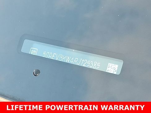 Used 2024 Buick Enclave Premium image 27