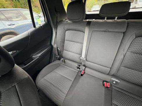 Used 2025 Chevrolet Equinox LT image 36