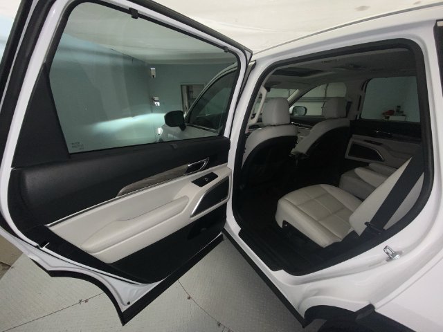 Used 2021 Kia Telluride EX w/ EX Premium Package FWD image 23
