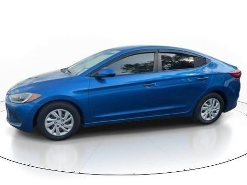 Used 2018 Hyundai Elantra SE FWD image 6