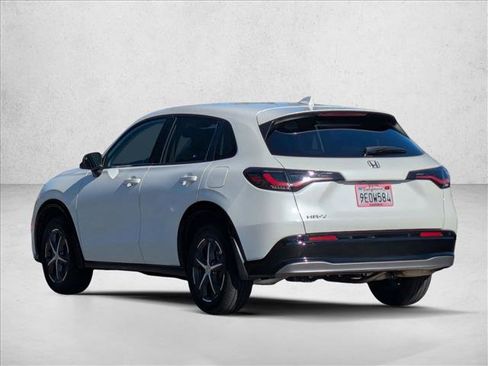 Used 2023 Honda HR-V EX-L image 8