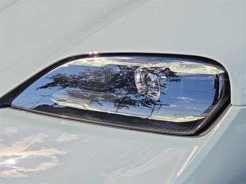 Used 2025 Porsche Taycan 4S image 25