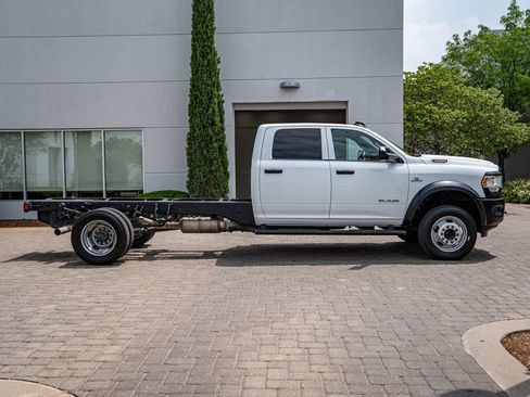 Used 2022 RAM 5500 Tradesman w/ Max Tow Package RWD image 4