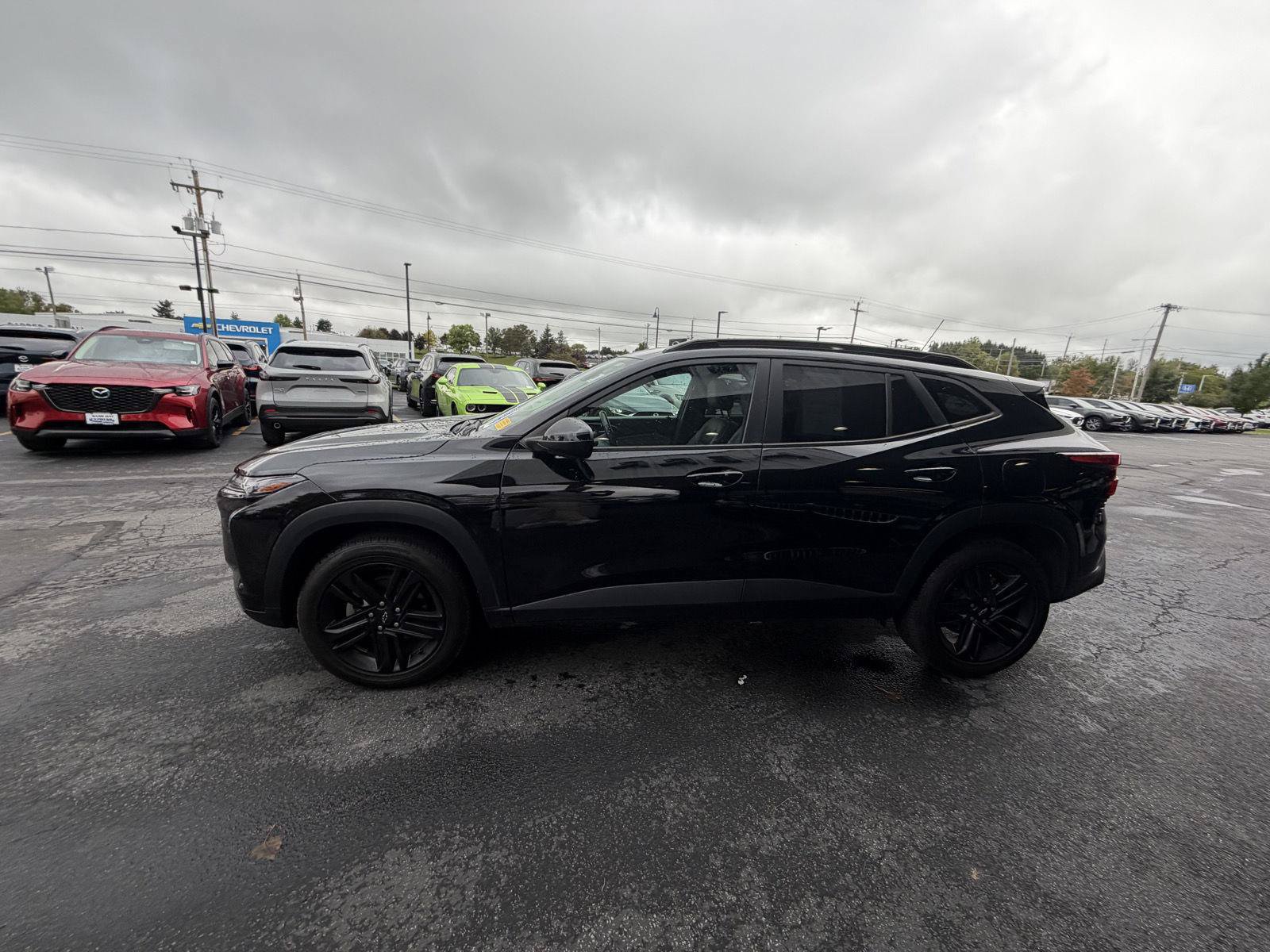 Used 2024 Chevrolet Trax ACTIV w/ Sunroof Package FWD image 6