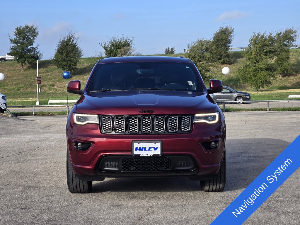 Used 2022 Jeep Grand Cherokee Laredo X RWD image 2