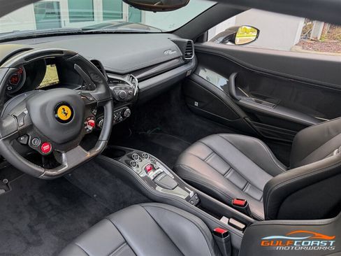 Used 2012 Ferrari 458 Italia Coupe RWD image 14