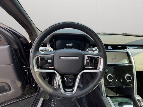 Used 2022 Land Rover Discovery Sport SE R-Dynamic image 25