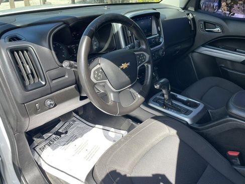 Used 2021 Chevrolet Colorado LT w/ Fleet Safety Package image 11