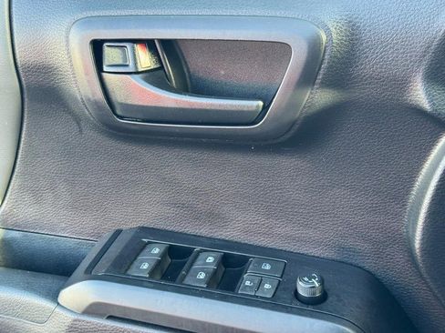 Used 2021 Toyota Tacoma SR image 21