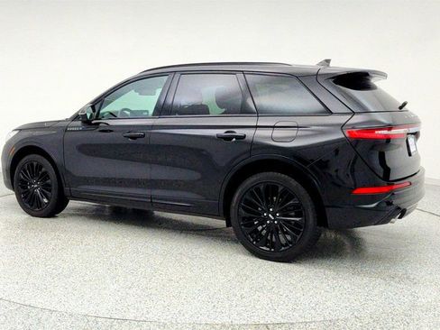 Used 2023 Lincoln Corsair Reserve w/ Equipment Group 201A image 7