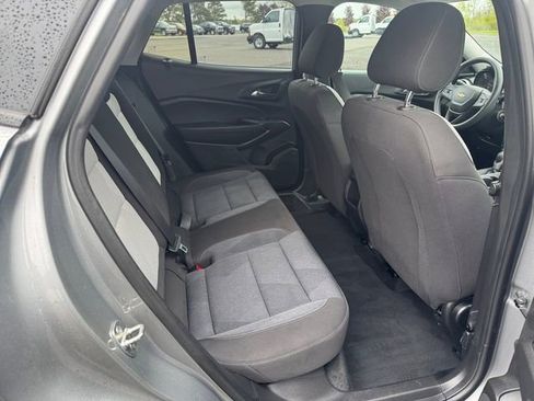 Used 2024 Chevrolet Trax LS FWD image 18