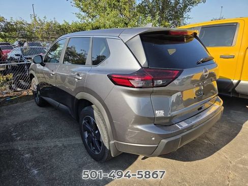 Used 2026 Nissan Rogue SV FWD image 10
