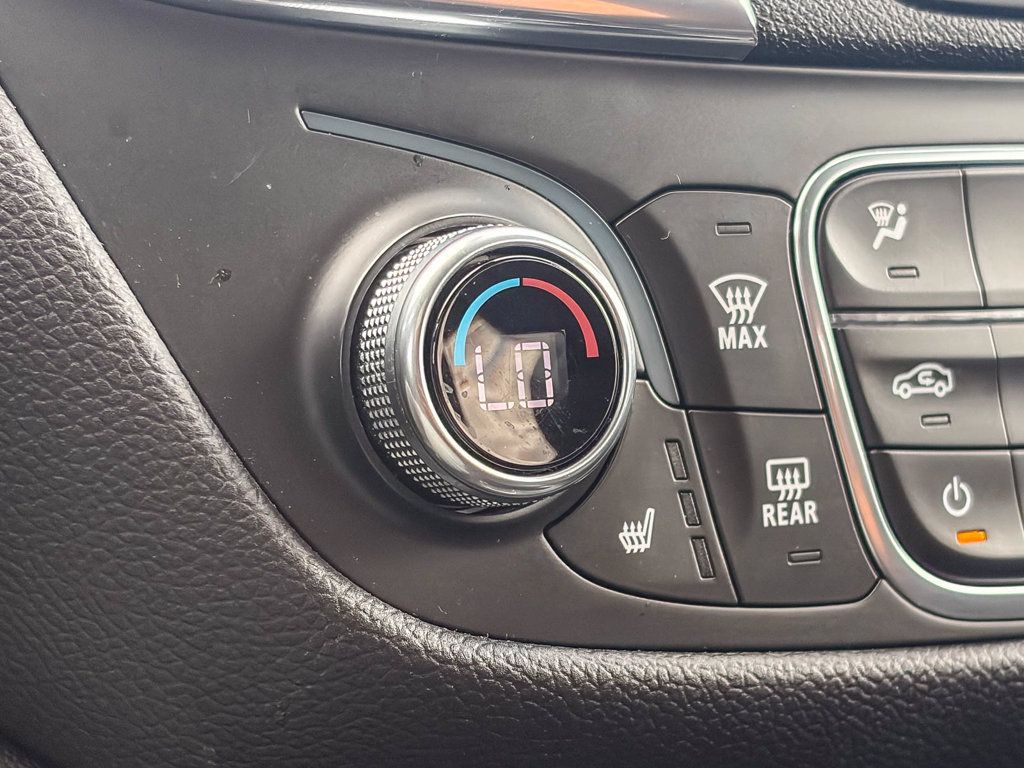 Used 2024 Chevrolet Equinox LT AWD/4WD image 22