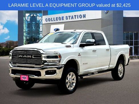 Used 2022 RAM 2500 Laramie AWD/4WD image 2